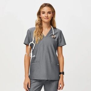 Figs Casma Three-Pocket Scrub Top Graphite Gray NWT XS